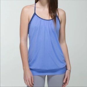 Lululemon Women's No Limits Tank
Cadet Blue Size 4 Bra Top